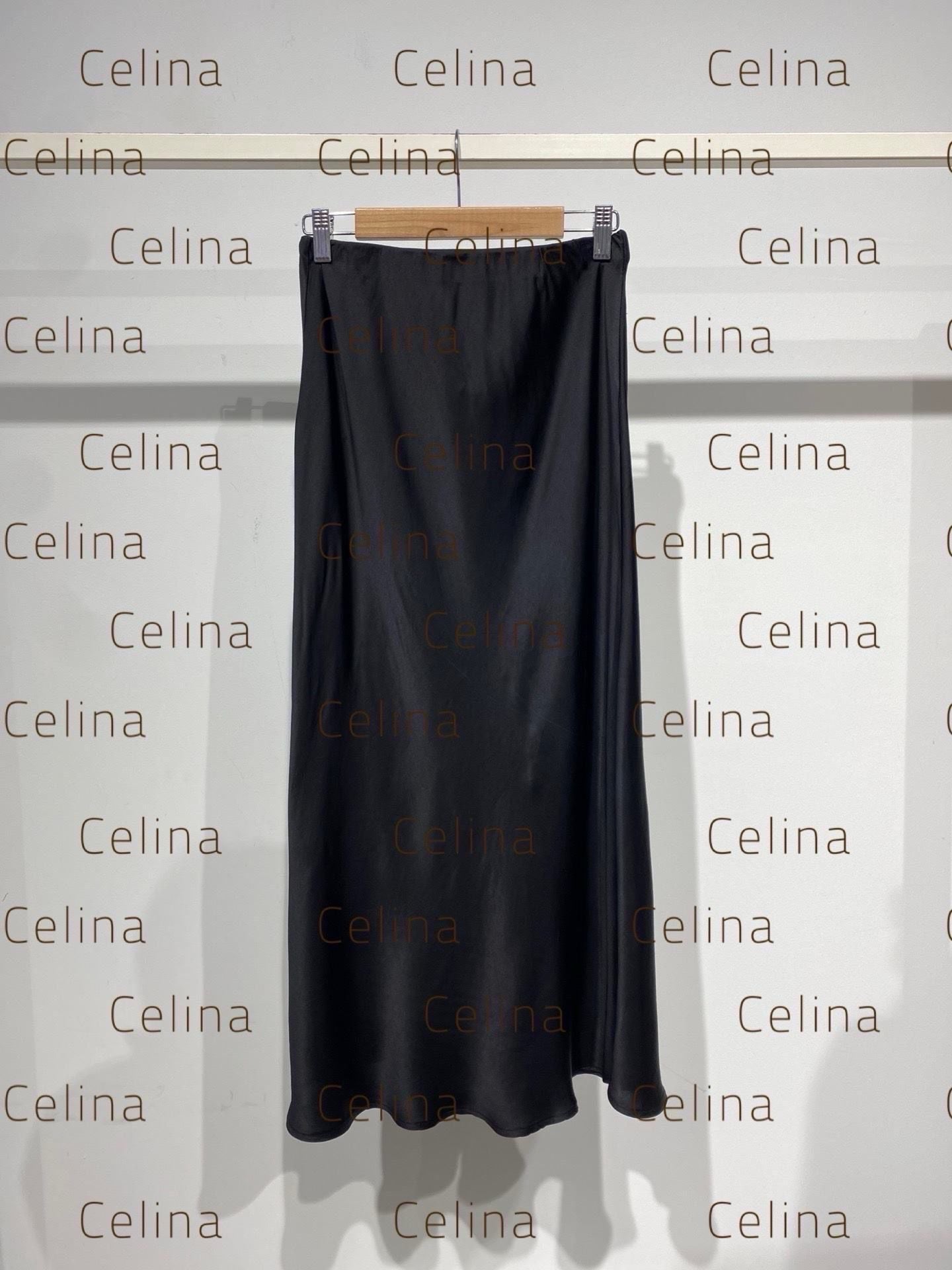 PARIS - FALDA LISA SATINADA