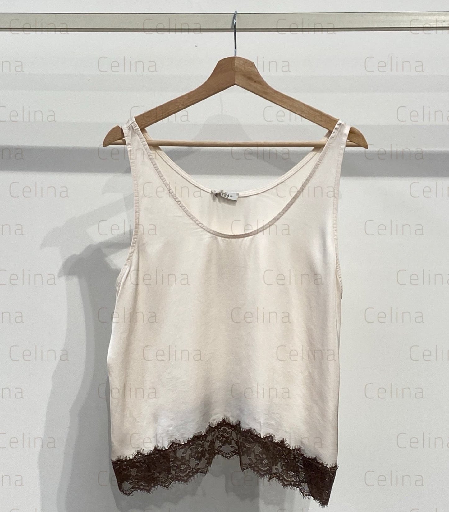 GRECIA - LENCERO DETALLE BLONDA SATINADO