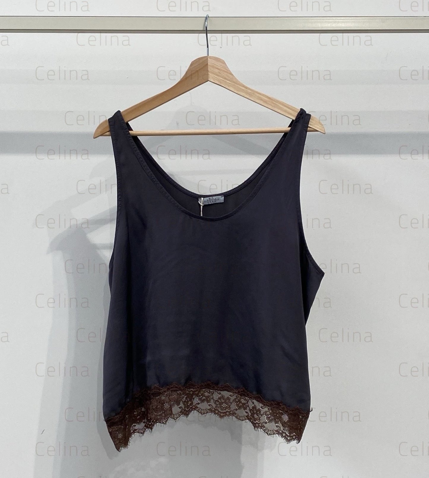 GRECIA - LENCERO DETALLE BLONDA SATINADO