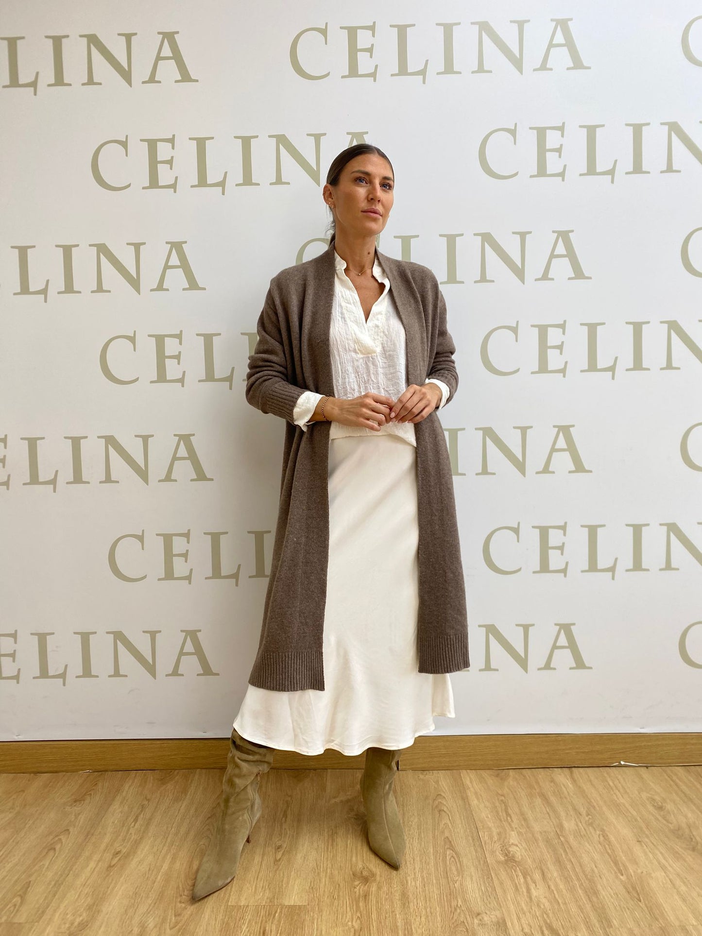 PARIS - FALDA LISA SATINADA