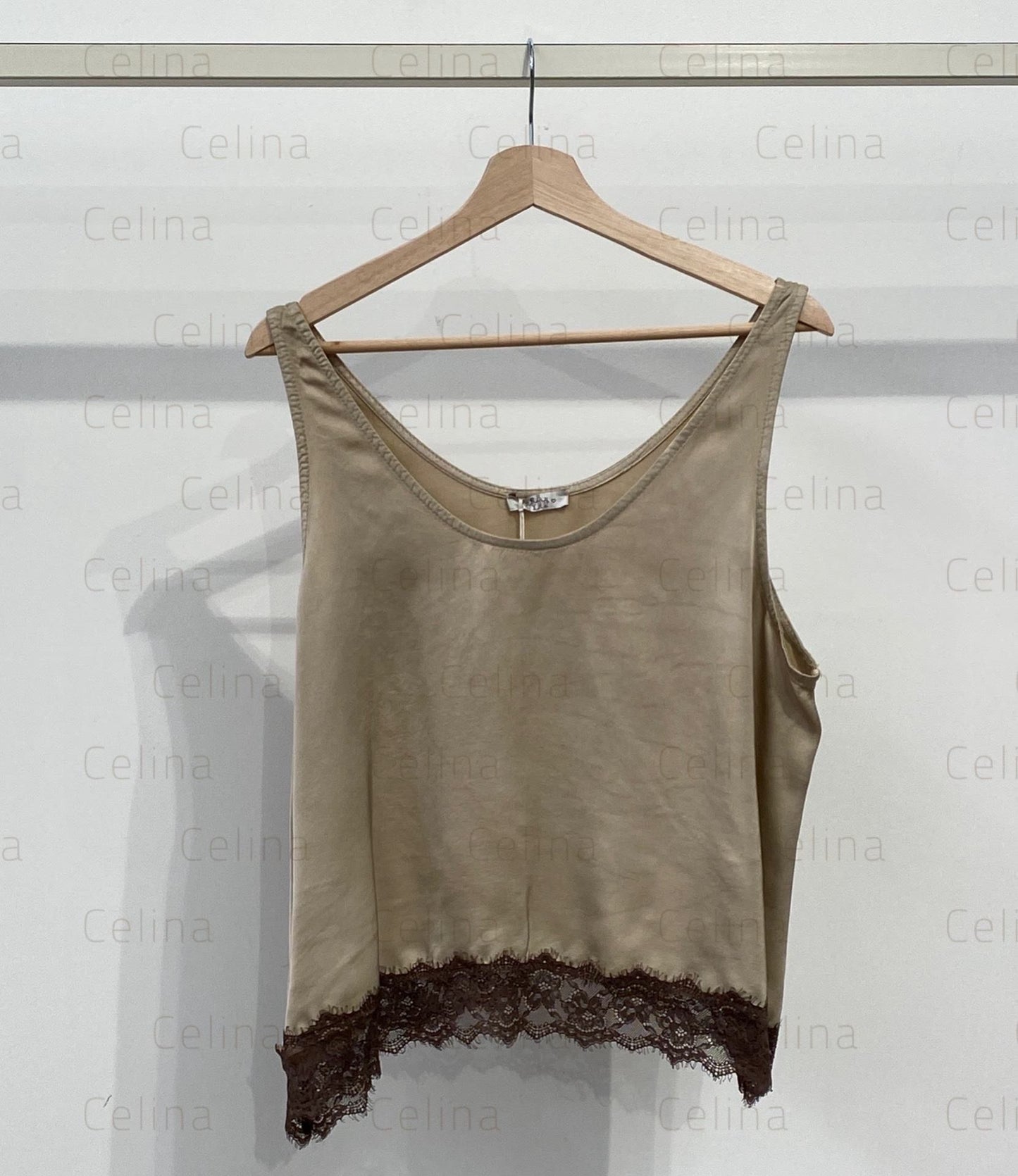 GRECIA - LENCERO DETALLE BLONDA SATINADO